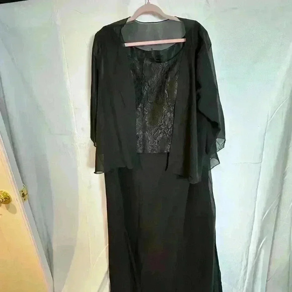 NWOT! - Formal Black Long Evening Gown with Chiffon Jacket (Size 20W)